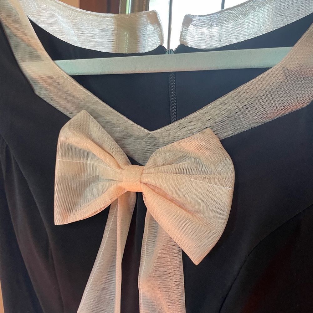 Dress - Picture 4 of 6